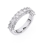 Demi-alliance 11 diamants synthétiques Émeraudes 2.20 carats or blanc 14 carats Flavia